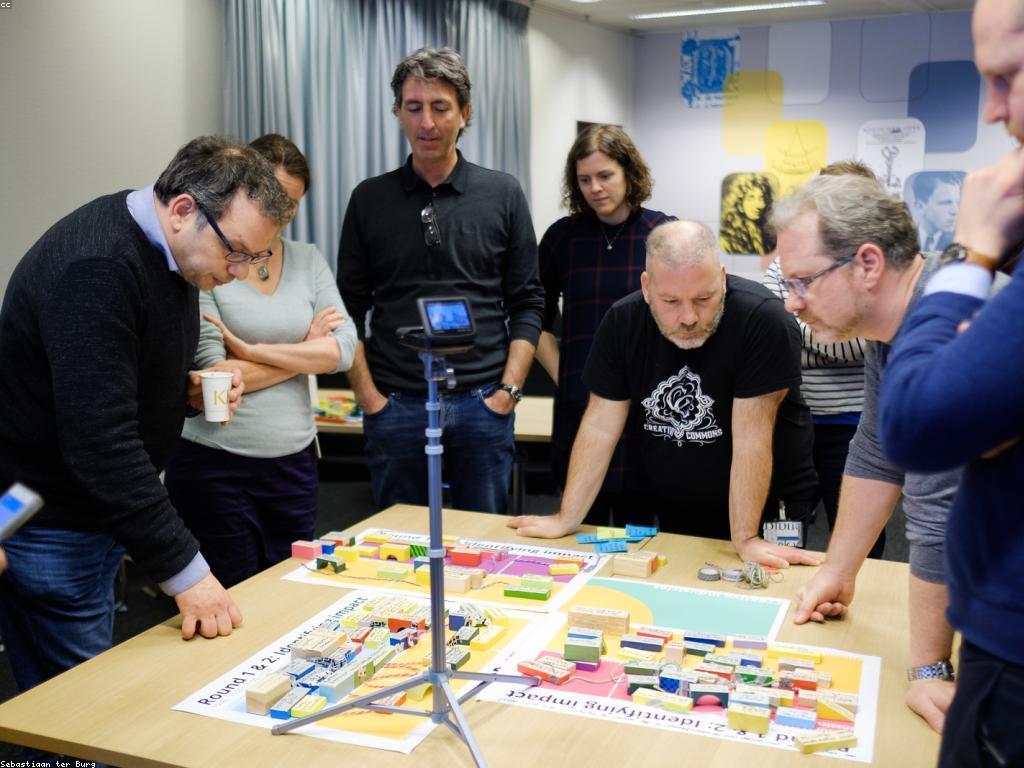 ផលប៉ះពាល់នៃព័ត៌មានអនឡាញលើការសិក្សា